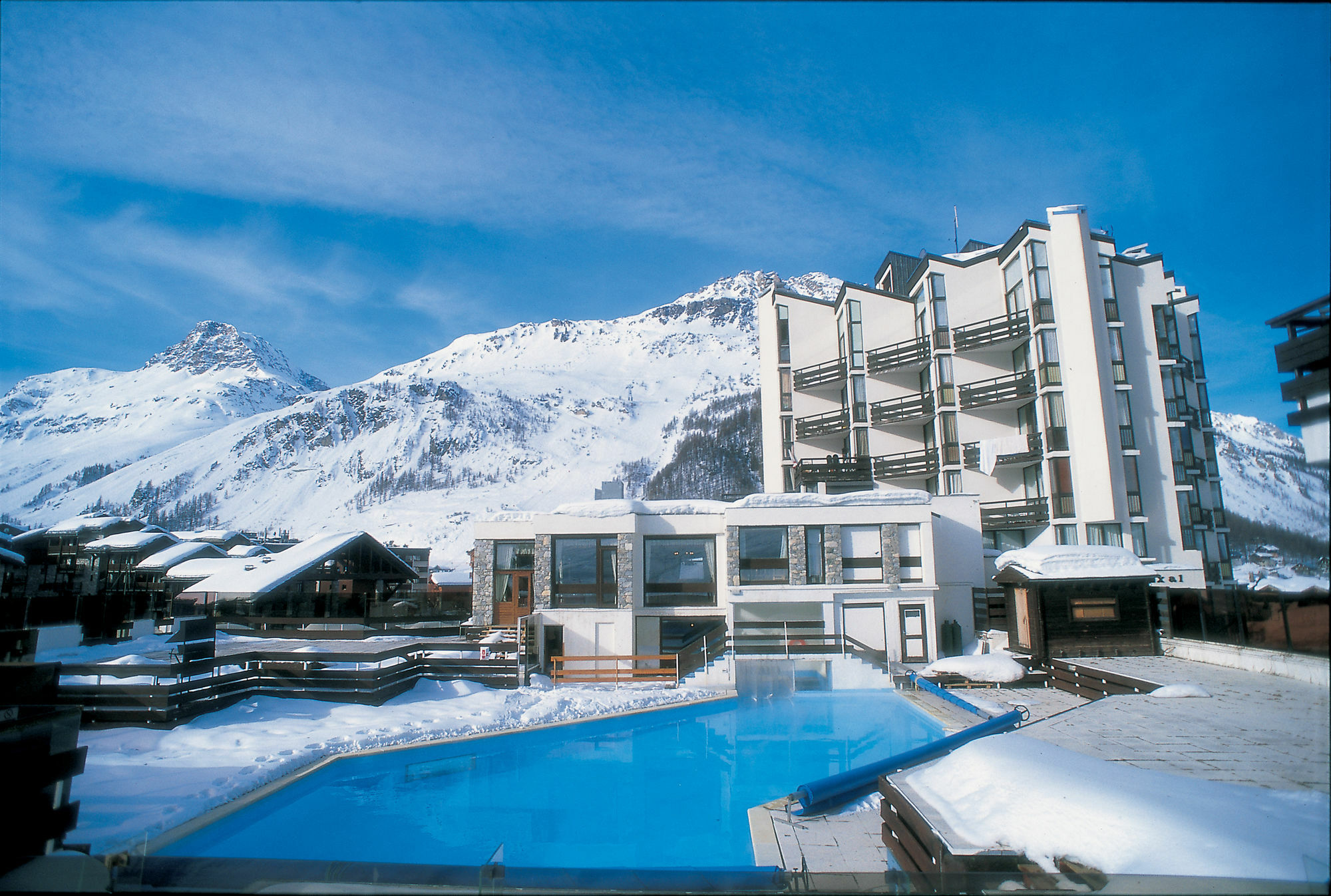 Chalet Hotel Le Val D'Isere Exterior photo